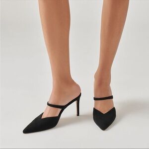 Dolce Vita - Kanika Onyx Suede Heels